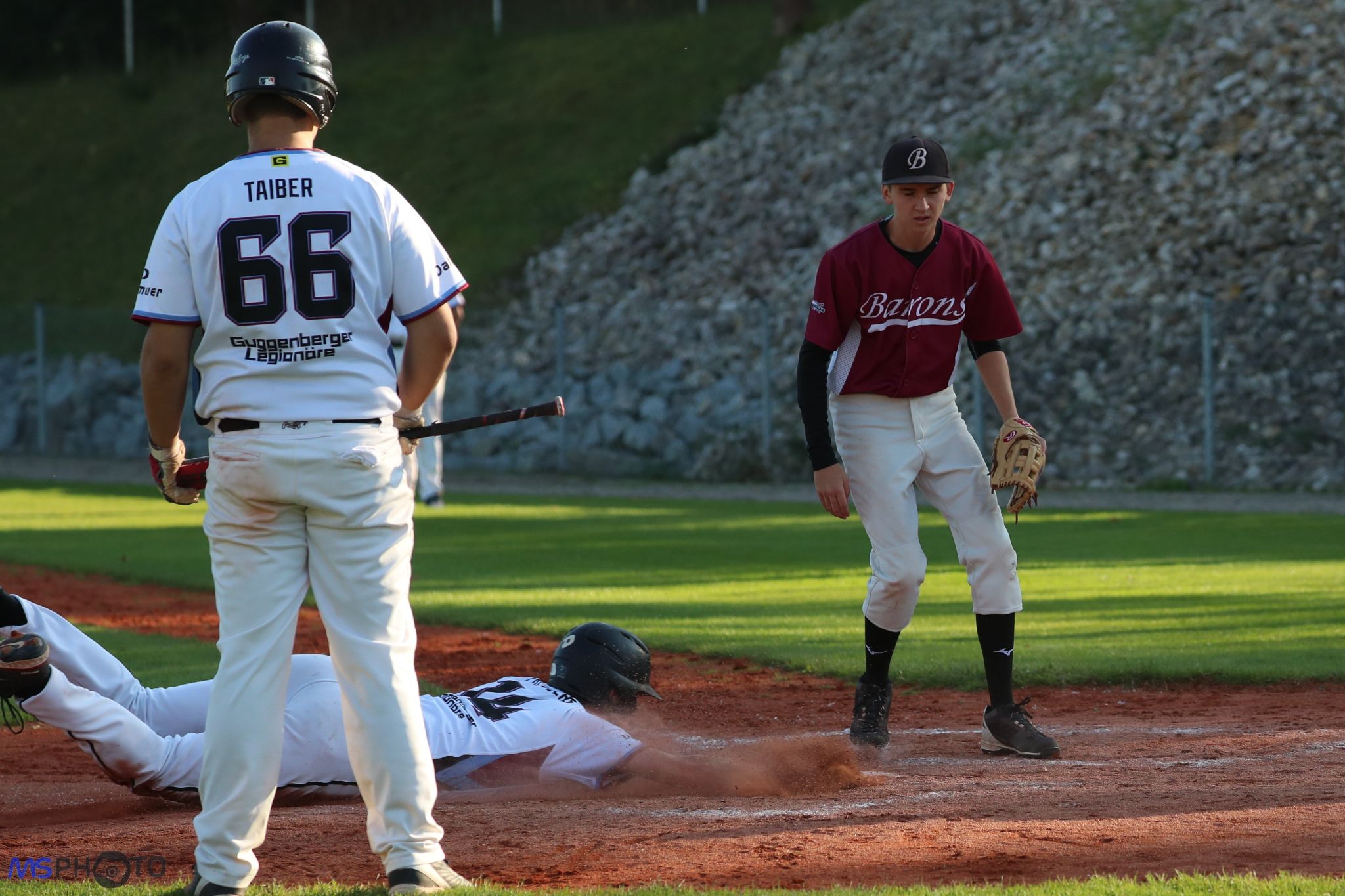 IM1 4168 1